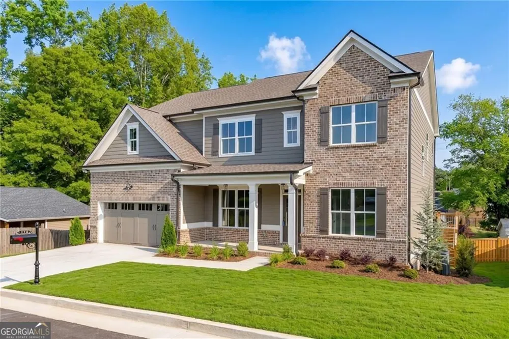 175 Swimming Pool RD Buford, GA 30518