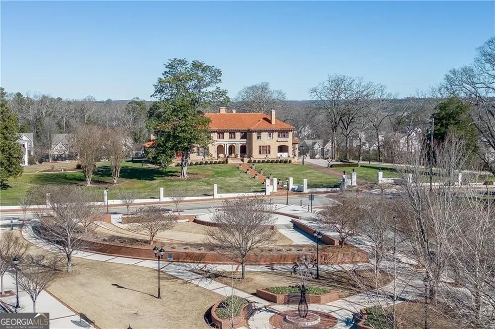 175 Swimming Pool RD Buford, GA 30518