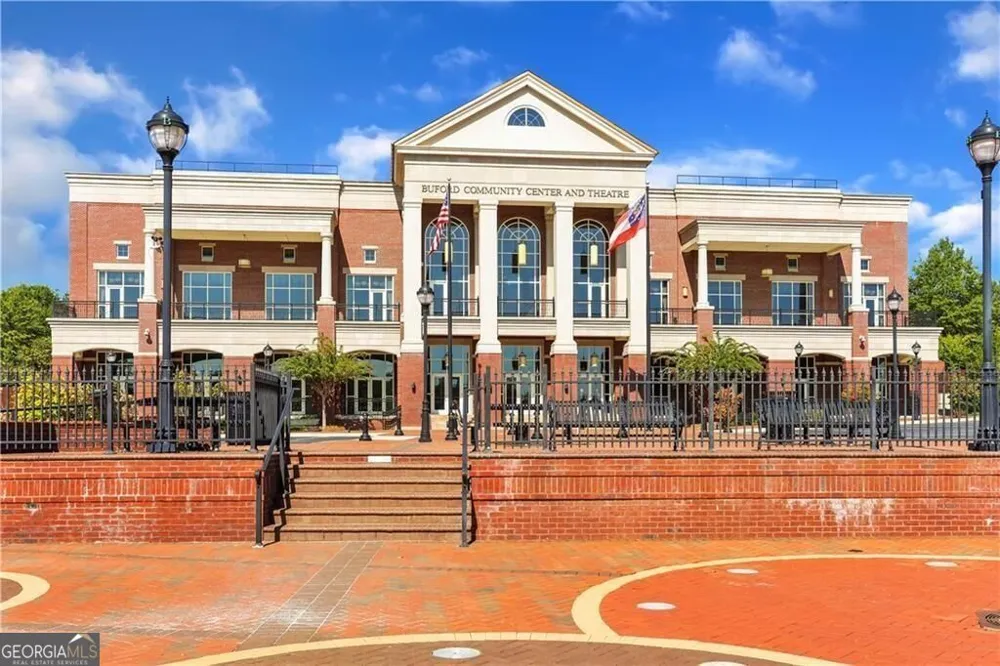 175 Swimming Pool RD Buford, GA 30518