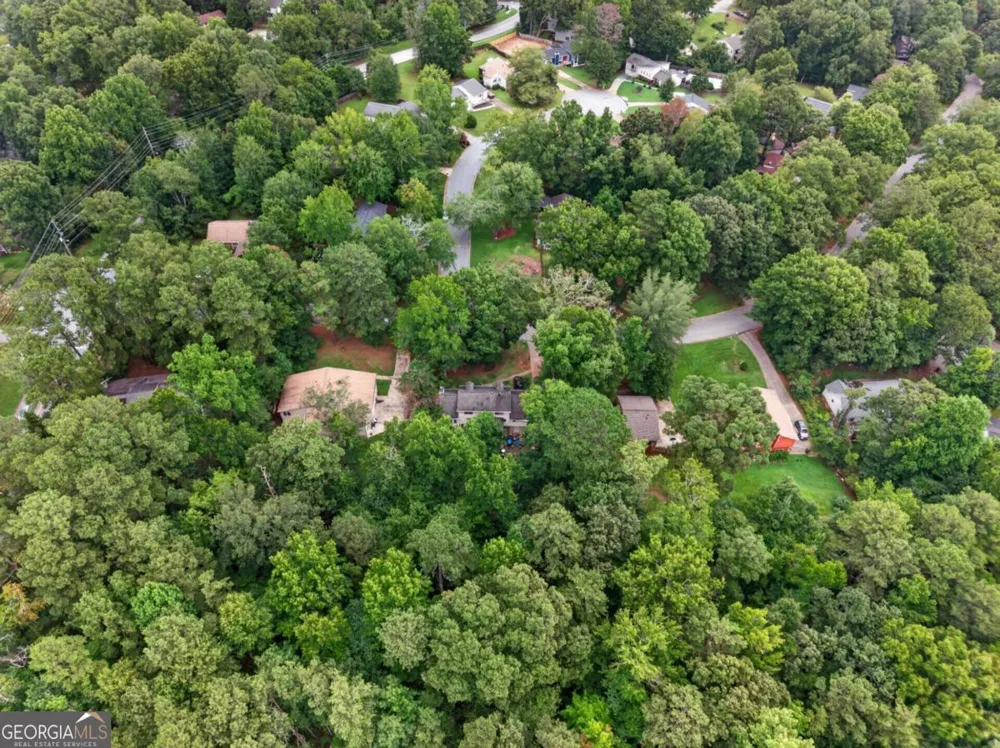 6715 Live Oak LN Douglasville, GA 30135