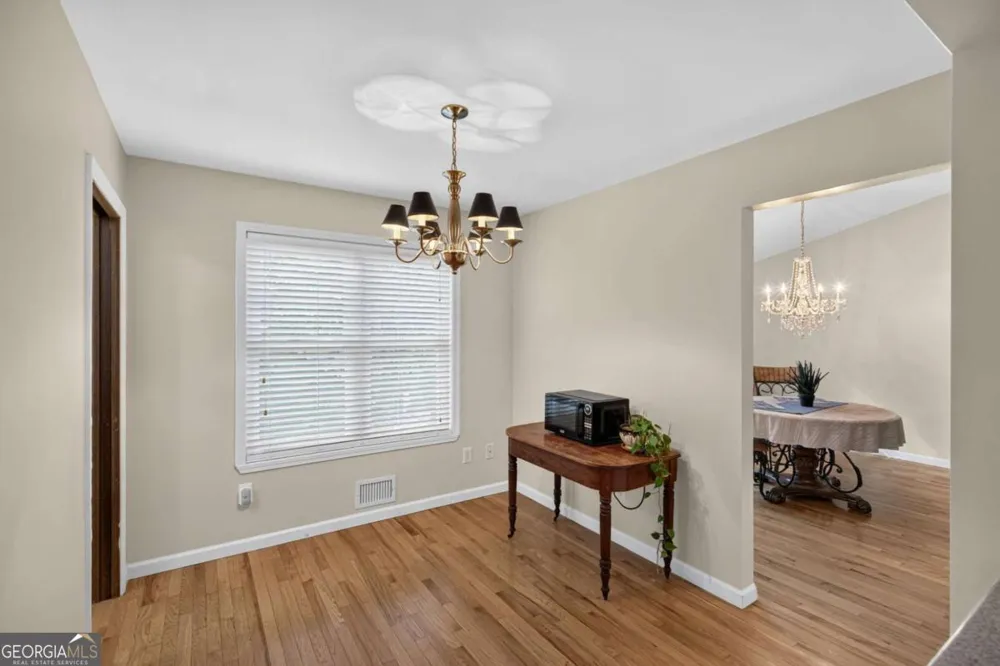 6715 Live Oak LN Douglasville, GA 30135