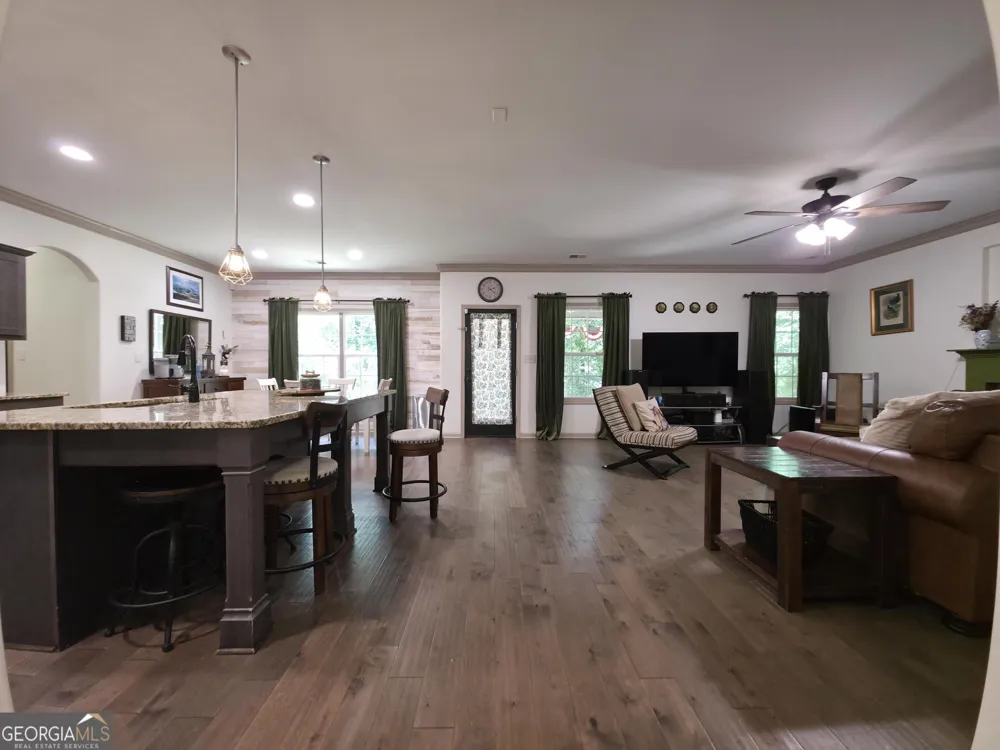 96 Oak Leaf WAY Hamilton, GA 31811