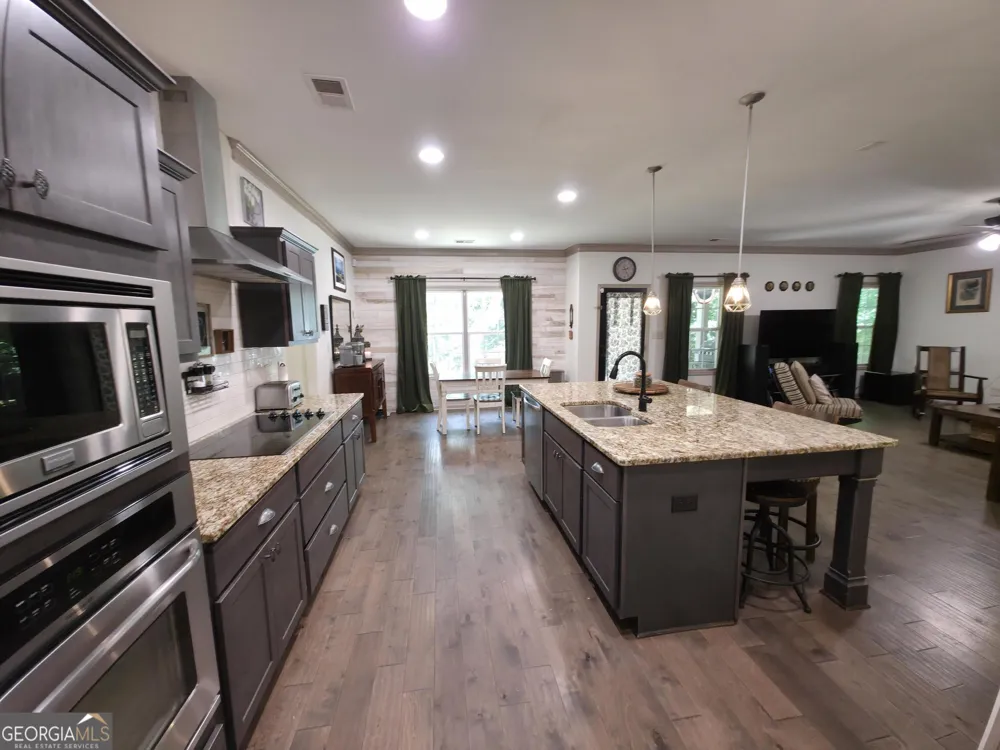 96 Oak Leaf WAY Hamilton, GA 31811