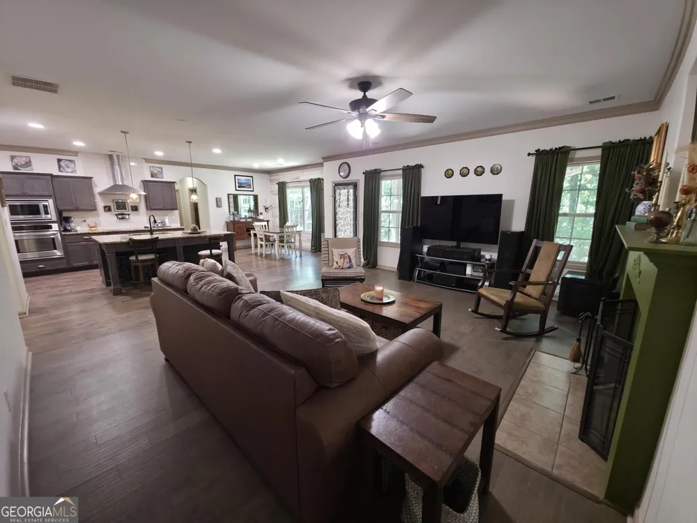 96 Oak Leaf WAY Hamilton, GA 31811