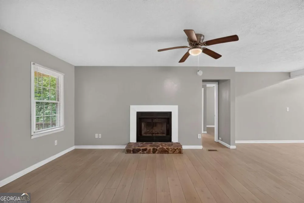 4363 Post RD Winston, GA 30187