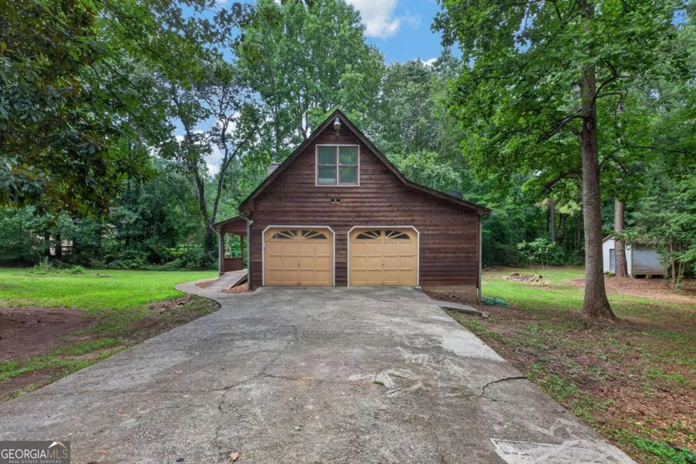 4363 Post RD Winston, GA 30187