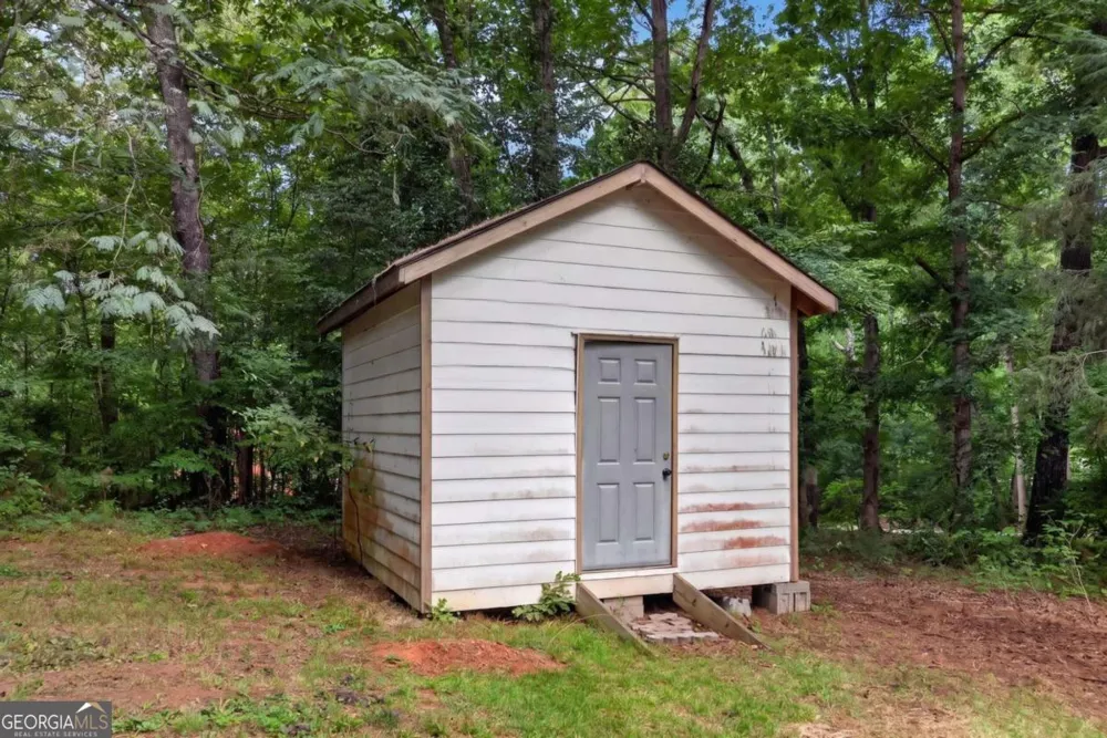 4363 Post RD Winston, GA 30187