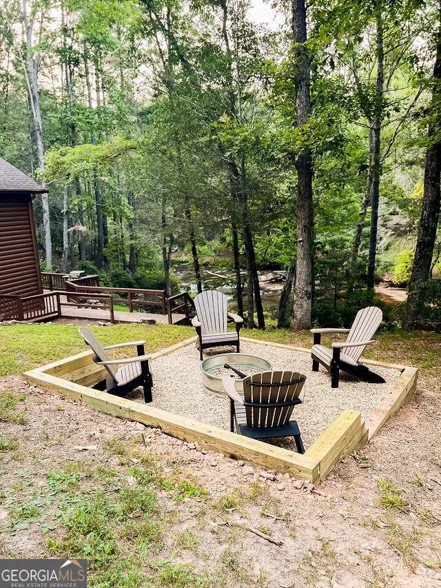 893 Hooper RD Cleveland, GA 30528