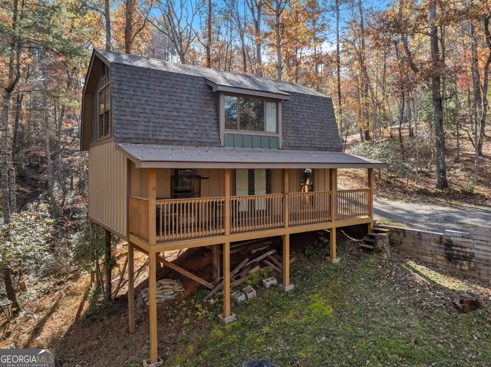 893 Hooper RD Cleveland, GA 30528
