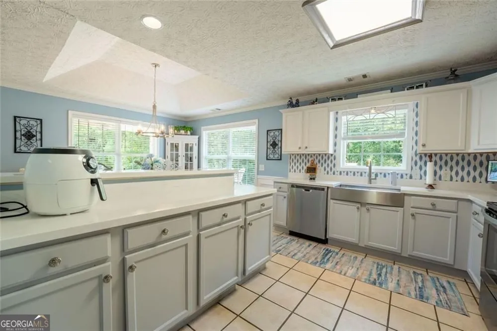 329 Tallassee LN Statham, GA 30666
