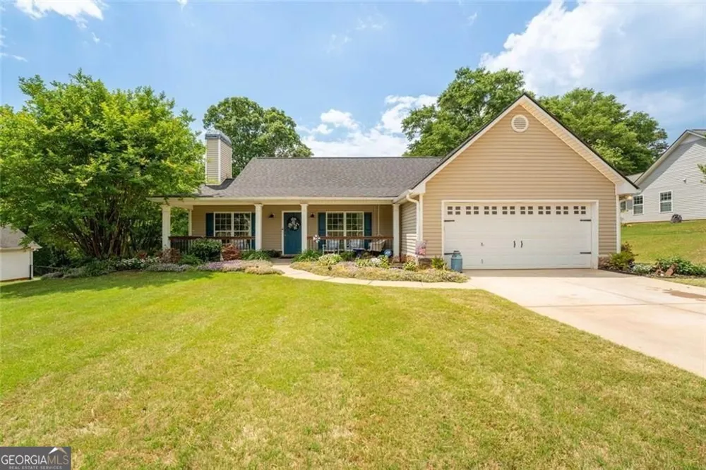 329 Tallassee LN Statham, GA 30666