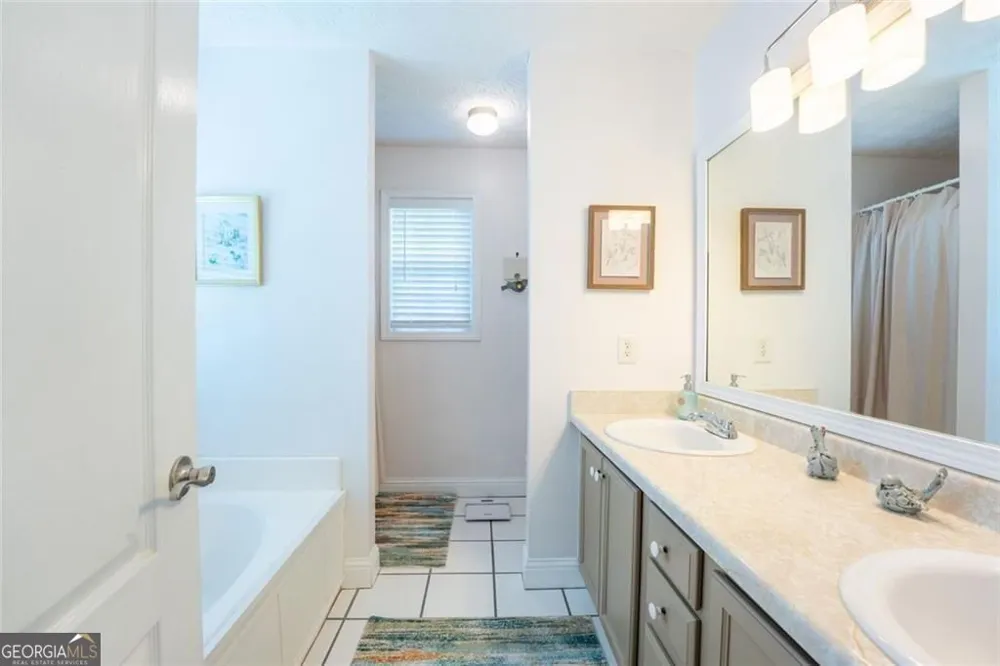 329 Tallassee LN Statham, GA 30666