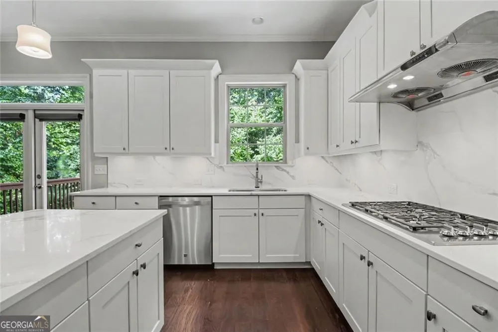 2720 Cogburn LN Milton, GA 30004