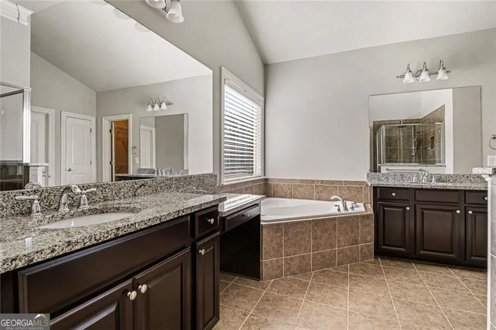 2720 Cogburn LN Milton, GA 30004