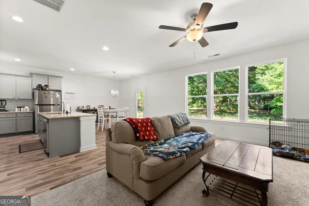 70 Edith CT Statham, GA 30666