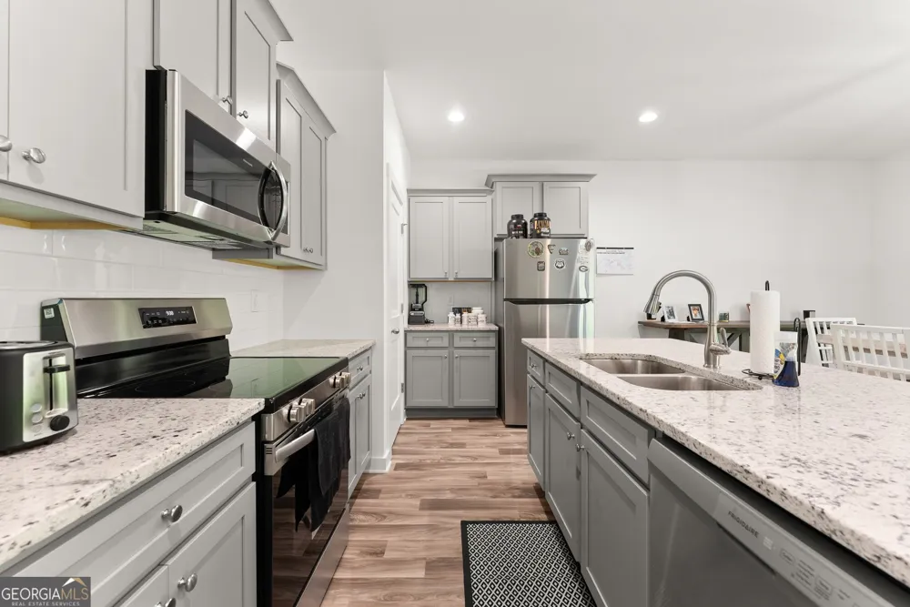 70 Edith CT Statham, GA 30666