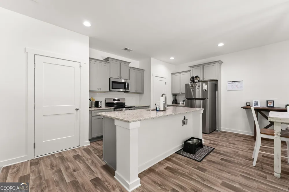 70 Edith CT Statham, GA 30666