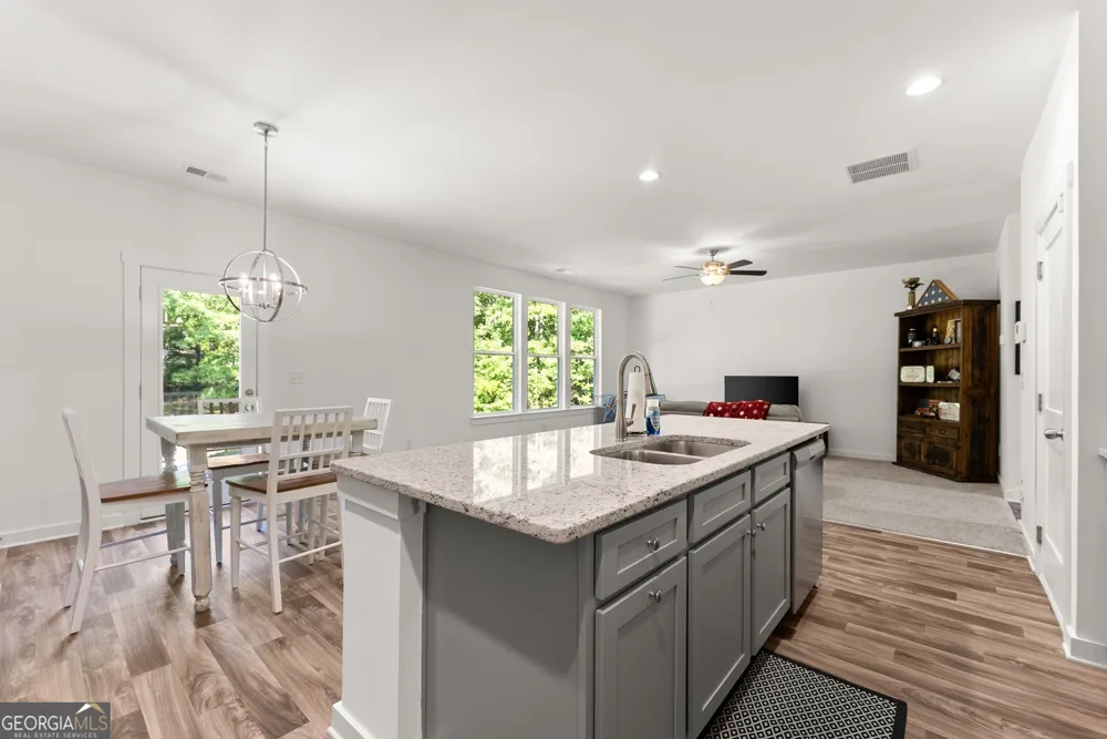 70 Edith CT Statham, GA 30666