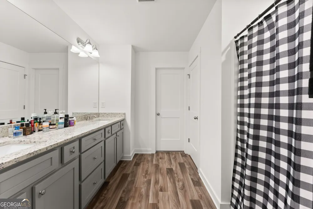 70 Edith CT Statham, GA 30666