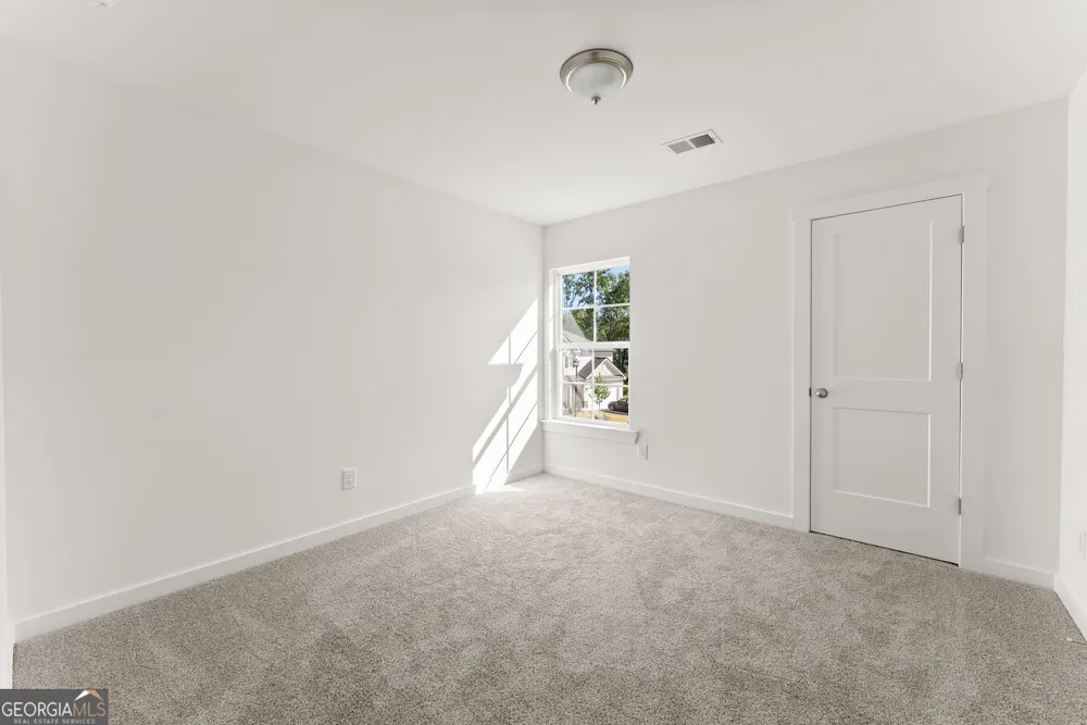 70 Edith CT Statham, GA 30666