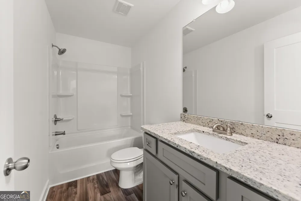 70 Edith CT Statham, GA 30666