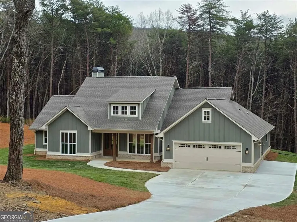 207 Walton ST Loganville, GA 30052