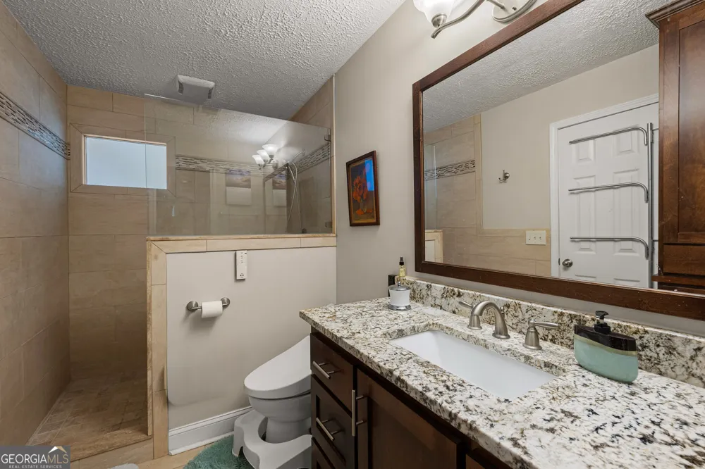 39 Village Pointe DR LaGrange, GA 30240