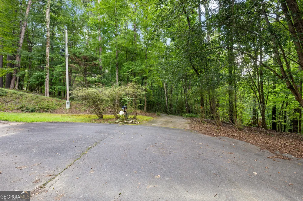 39 Village Pointe DR LaGrange, GA 30240