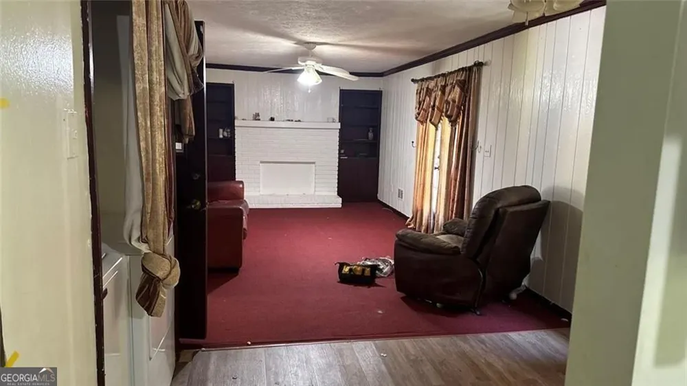 1053 Redan TRL Stone Mountain, GA 30088