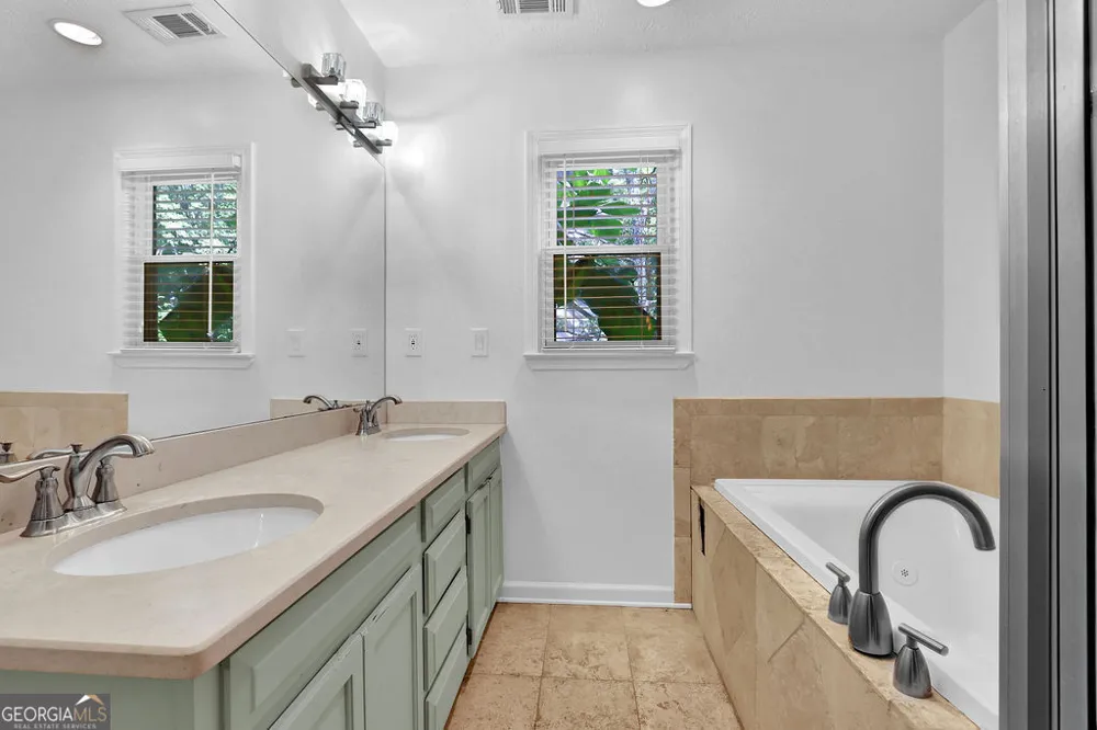 2645 Sandstone DR Lawrenceville, GA 30043
