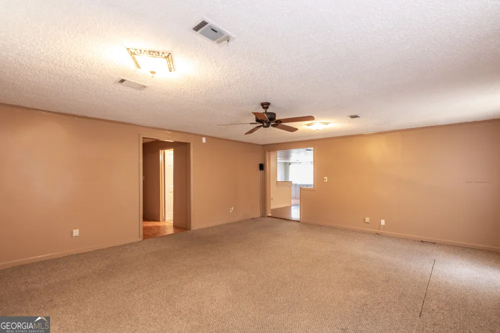 107 Community DR Waycross, GA 31501