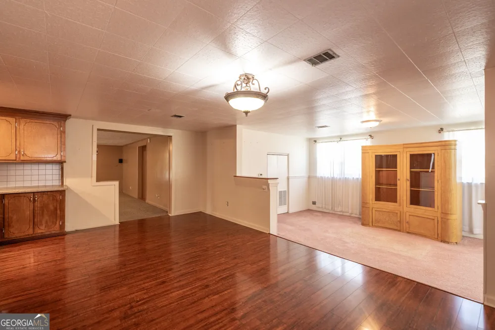 107 Community DR Waycross, GA 31501