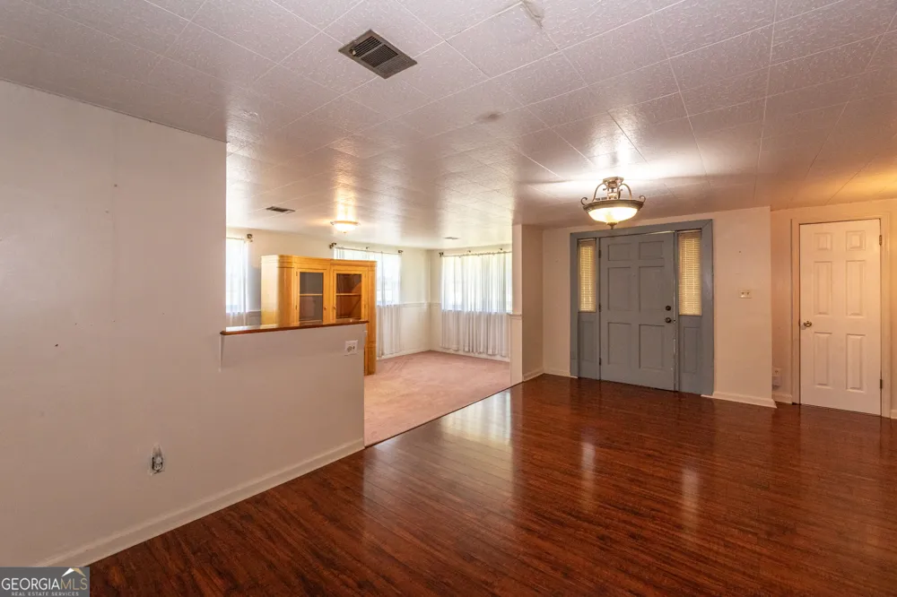 107 Community DR Waycross, GA 31501