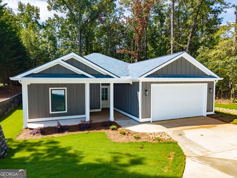 203 Palmer LN Westminster, SC 29693