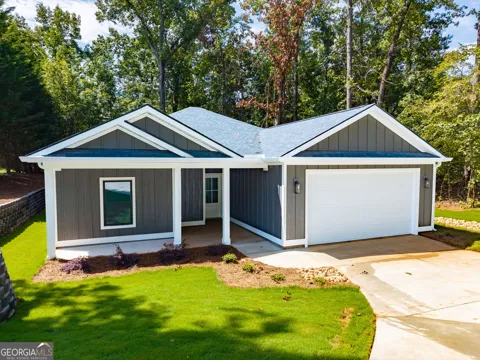 203 Palmer LN