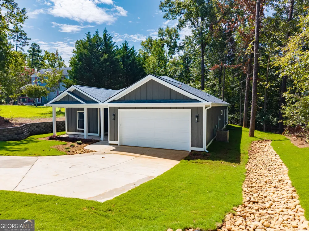 203 Palmer LN Westminster, SC 29693