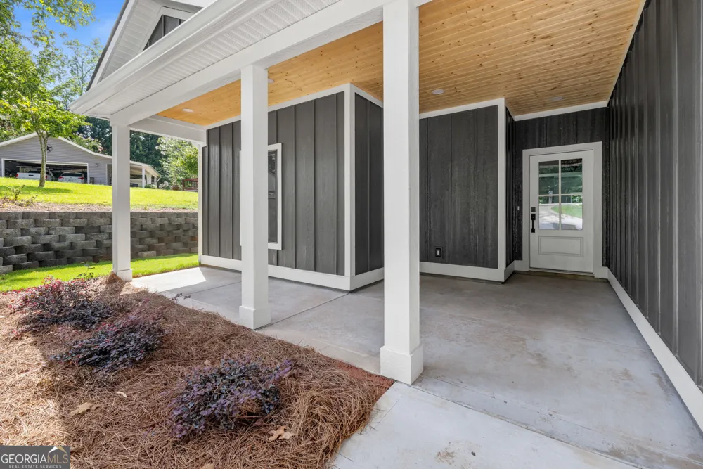 203 Palmer LN Westminster, SC 29693