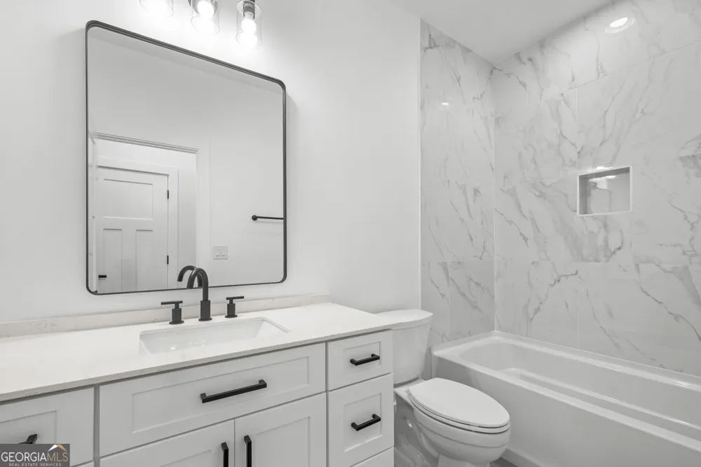 203 Palmer LN Westminster, SC 29693