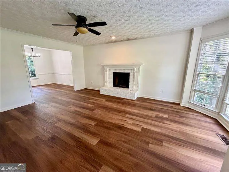 926 W Mill TRCE NW Kennesaw, GA 30152