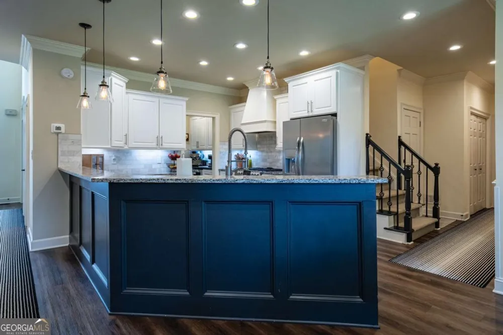 2613 Gladstone TER Woodstock, GA 30189