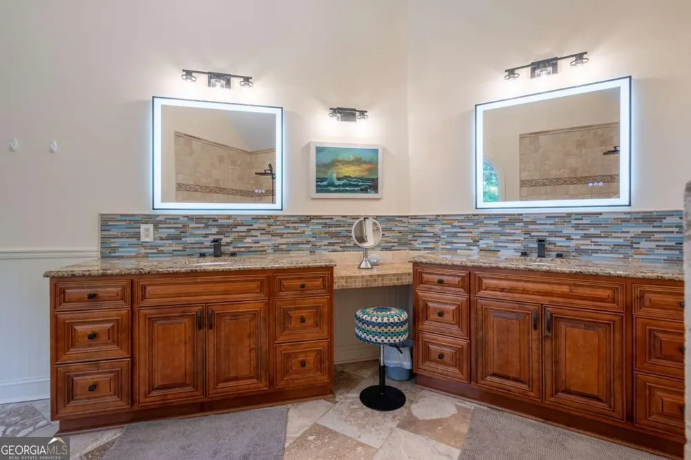 2613 Gladstone TER Woodstock, GA 30189