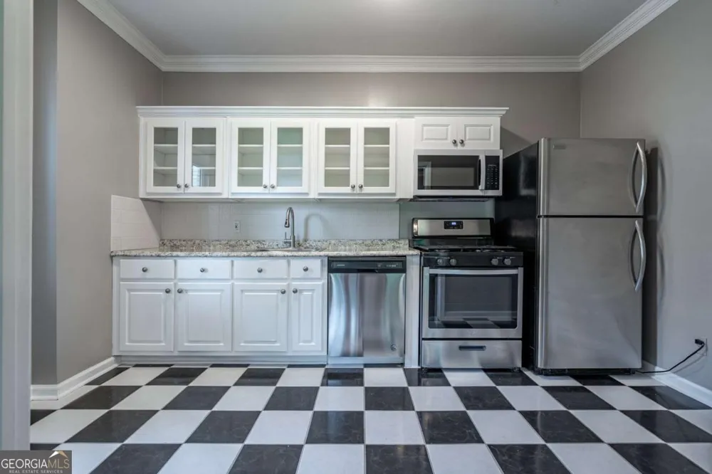 2613 Gladstone TER Woodstock, GA 30189
