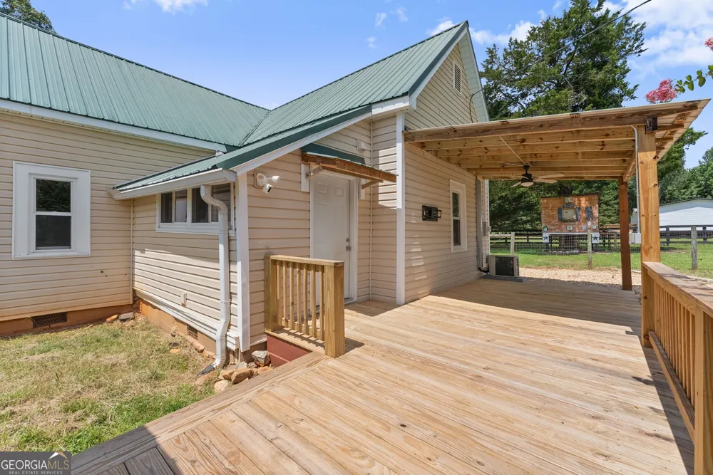 6806 Shoal Creek RD Clermont, GA 30527