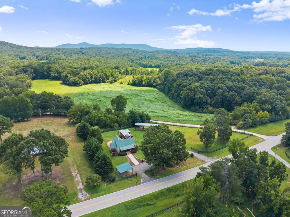 6806 Shoal Creek RD Clermont, GA 30527