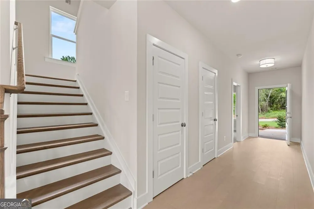 8315 Creekside Overlook DR Gainesville, GA 30506