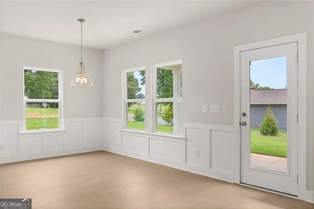 8315 Creekside Overlook DR Gainesville, GA 30506