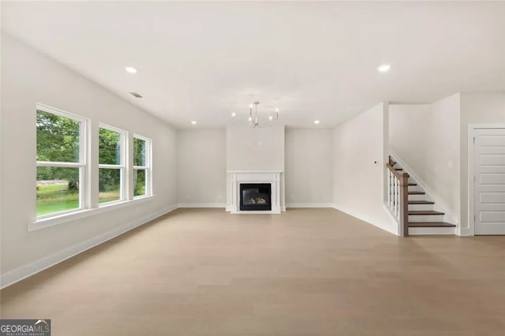 8315 Creekside Overlook DR Gainesville, GA 30506