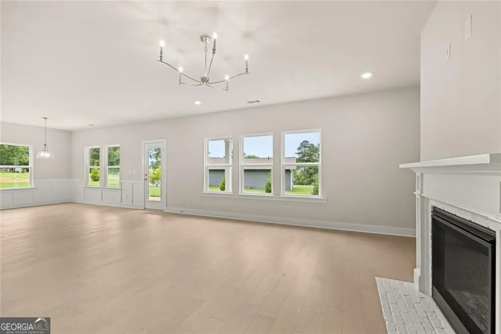 8315 Creekside Overlook DR Gainesville, GA 30506