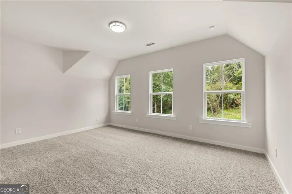 8315 Creekside Overlook DR Gainesville, GA 30506