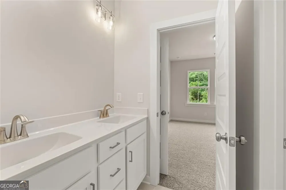 8315 Creekside Overlook DR Gainesville, GA 30506